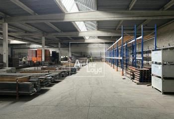 Location bâtiment semi-indépendant Moissy-Cramayel - Proche RER D et axes routiers