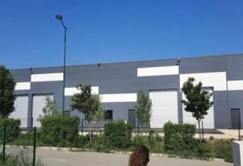 Local d'activité à louer Saint-Laurent-des-Arbres - Quartier en essor