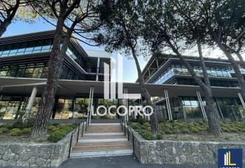 Location bureaux Sophia Antipolis - Proche gare routière et axes routiers