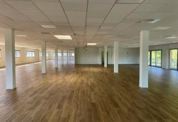 Location bureaux Saint-Priest - Proche Tramway T2, Métro ligne D, Gares Part-Dieu et Perrache