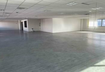 Location bureaux Saint-Priest - Proximité Tramway T2, Métro ligne D, Gares Part-Dieu et Perrache