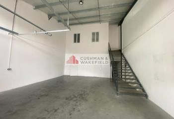 Locaux d'activité à louer Nîmes - Proche autoroute Nîmes Ouest