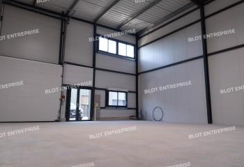 Local d'activité à louer Theix - Accès direct 4 voies