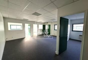 Location bureaux Le Mée-sur-Seine - Proche gare RER D et A5