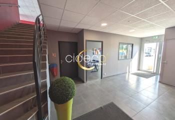 Location bureaux Aubière - Proche A75 et bus