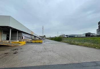 Location local d'activité Villefranche-sur-Saône - Façade A6