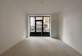 Local commercial à louer Paris 15ème - Métros Boucicaut et Convention