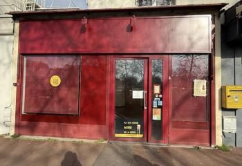 Local commercial à louer Le Vésinet - Place de la République