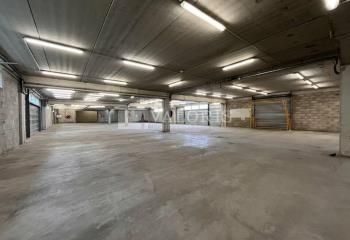 Location cellules de stockage/showroom Aubagne - Accès direct autoroutes
