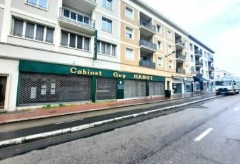 Location local commercial Rouen - Axe passant