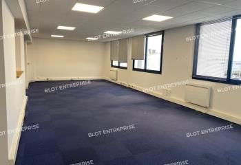 Location bureaux Brest - Proche bus et gare SNCF