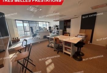 Vente bureau Lorient secteur maritime - La Base - Proximité bus et 4 voies