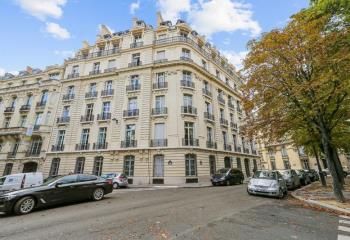 Vente bureaux Paris 16 - Immeuble d'angle, proche transports