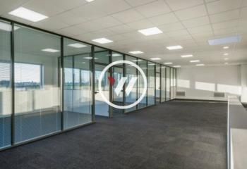 Local d'activité clé en main à vendre Persan - Proche A16 et A115