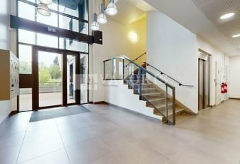 Location bureaux Limonest - Proche autoroute A6 et bus
