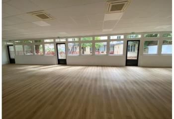 Location bureaux Versailles - Proximité gare Rive Droite et Rive Gauche