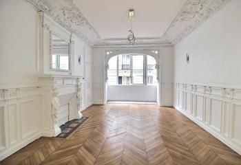 Bureaux à louer Paris 8 - Proche Saint-Lazare et Gare Saint-Lazare