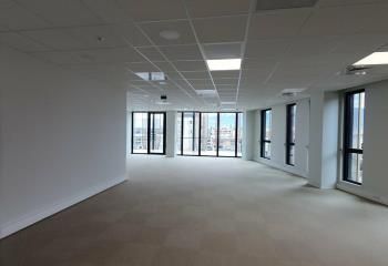 Location bureaux Grenoble - Proximité A480, Tram et Bus