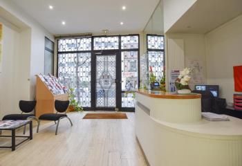 Location bureaux Paris 18 - Quartier commerçant, proche métro