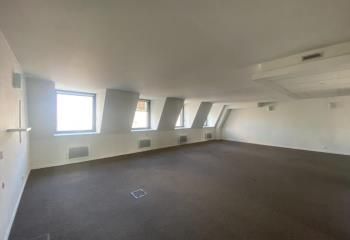 Location bureaux Paris 9 - Proche Métro Saint-Georges