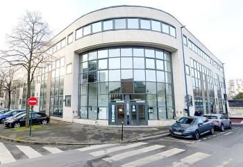 Location bureaux Clichy - Proche transports en commun