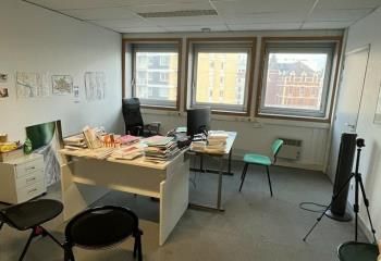 Bureaux à louer Clermont-Ferrand - Proche tram et centre-ville