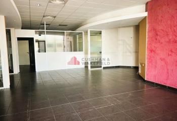 Local commercial à louer Nîmes - Proche autoroute et centre-ville