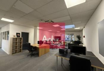 Location bureaux Clermont-Ferrand - Proche La Pardieu et parking