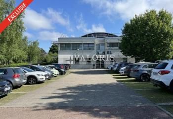 Vente bureaux Saint-Priest - Proche tramway T2, autoroute A43 et aéroport Lyon-Saint-Exupéry