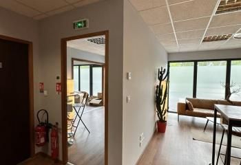 Location bureaux Montrabé - Proche Toulouse - Parking et fibre optique