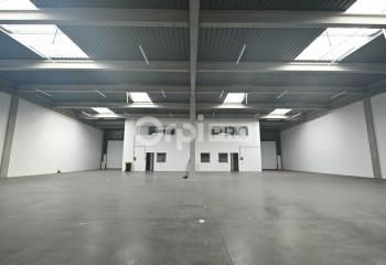 Location cellule d'activité Vaulx-en-Velin - Proche Métro A et Rhônexpress