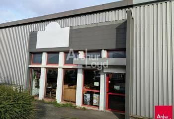 Showroom à louer ZI Ouest Rennes - Stationnements publics