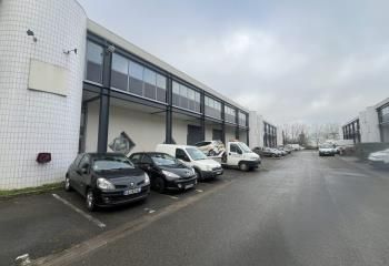 Local d'activité à louer Elancourt - Proche N10, A12 et gare