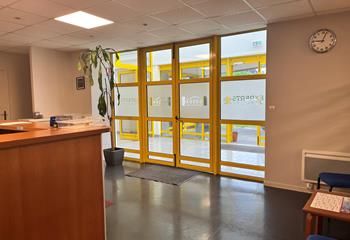 Location bureaux Dury - Proche A16, Rocade Sud et Centre Commercial Auchan