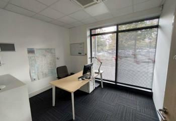 Location bureaux Dijon - Quartier CHU - Proche rocade, tram et bus