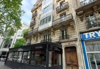 Location bureau Paris 14 - Avenue du Maine, proche métro