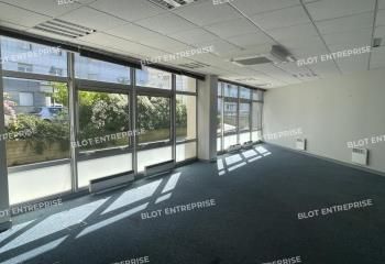 Location bureaux Rennes - Centre-ville, proche métro, bus et gare
