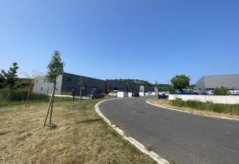 Entrepôt à louer Montussan - Proche sortie N89