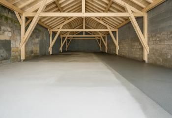 Location entrepôt Bordeaux - Proche Pont d'Aquitaine