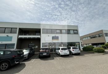 Location bureaux Cailloux-sur-Fontaines - Proche A46, A432 et bus 77