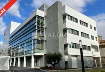 Location bureaux Lyon 8 - Proche hôpitaux, facultés, métro et tramway