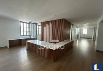 Location bureaux Nice centre-ville - Rue de France, tramway et bus