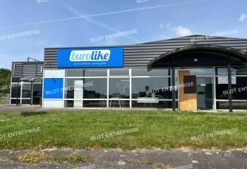 Location bureaux Melesse - Proximité ligne de bus et accès 4 voies