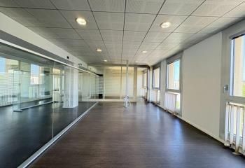 Location bureaux Villeurbanne - Proche cours Emile Zola, Lafayette, métro et tram