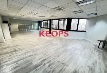 Vente bureaux Labège, proche centre commercial et future station de métro