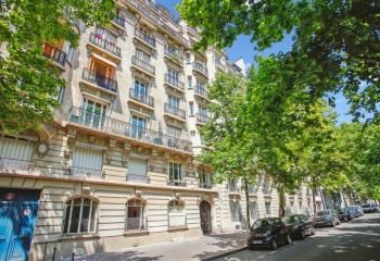 Bureaux à louer Paris 17 - Immeuble sur cour, proche transports