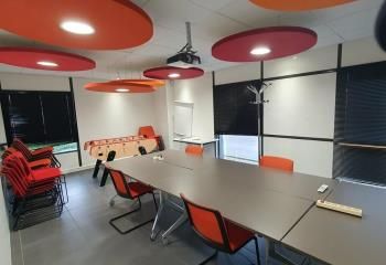 Location bureaux Voiron - Proche transports en commun