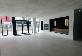 Vente bureaux Grenoble - Proche A480, bus et tram