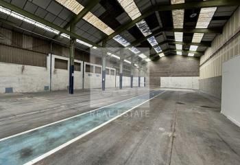 Local d'activités à louer Villeurbanne - Proximité périphérique Laurent Bonnevay