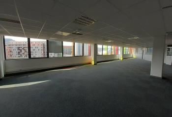 Location bureaux Clermont-Ferrand - Proche tramway et autoroutes